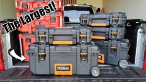 RIDGID 28" Rolling Mobile Job Box Model# 249646 | Modular Tool Box Compatible with 22" Pro Gear